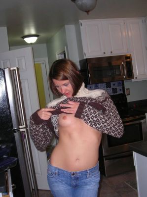 paprazzi and his girlfriend. Thumb 29