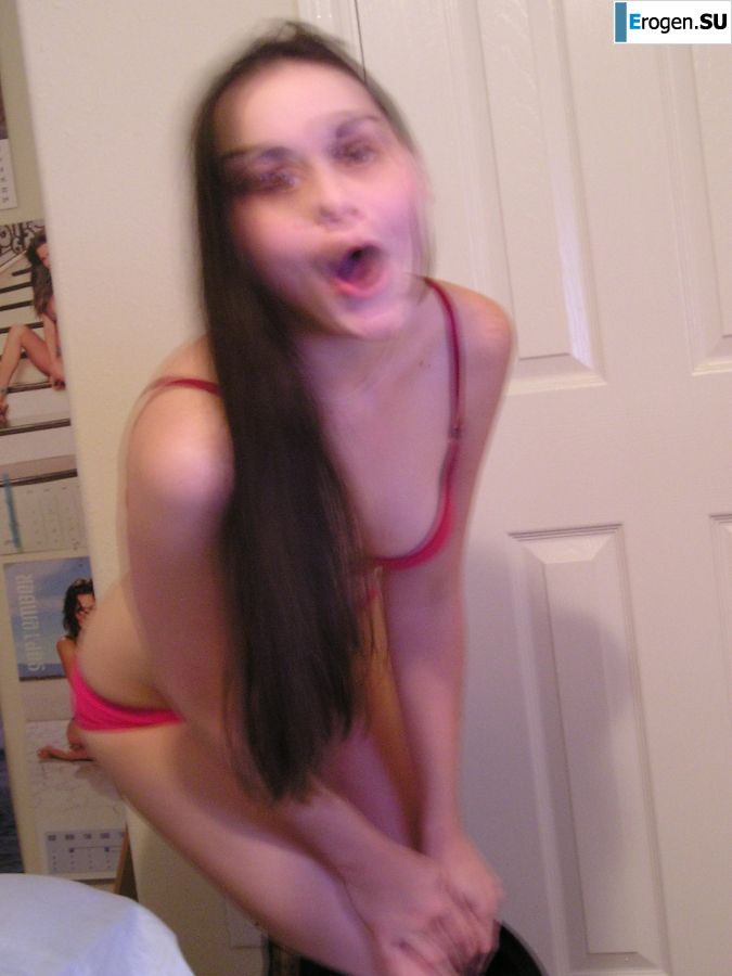 striptease of a young vulgar girl. Part 3. Photo 10