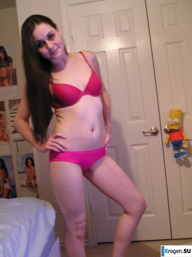 striptease of a young vulgar girl. Part 3. Photo 11