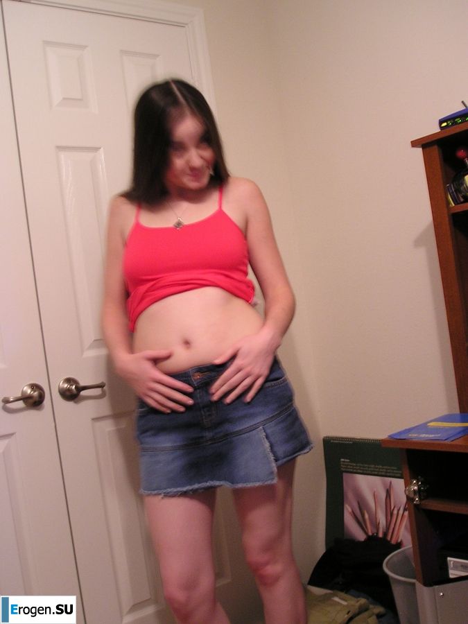 striptease of a young vulgar girl. Part 3. Photo 19