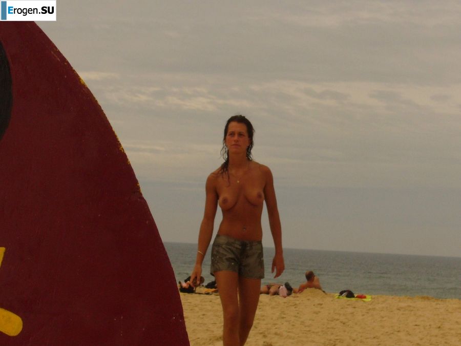 Lesbian on vacation with a friend. Part 5. Photo 7