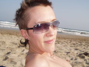 Lesbian on vacation with a friend. Part 5. Thumb 19