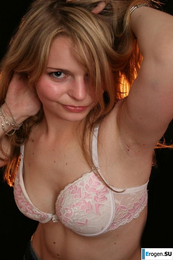 miss positivist on the beach. Photo 3