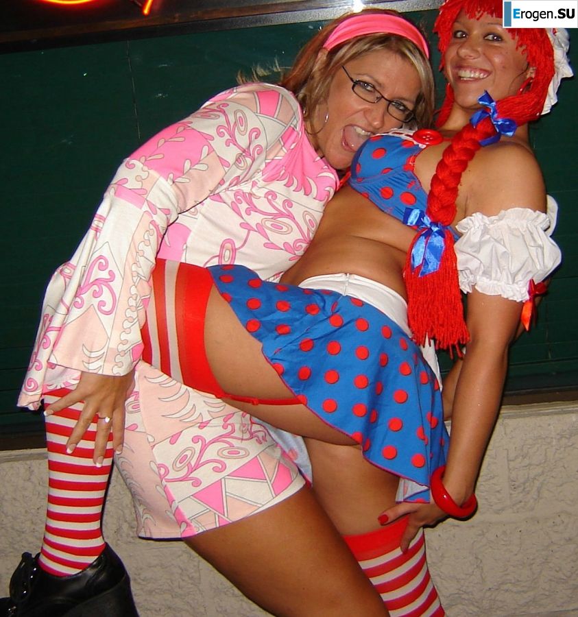 they met in a swing bar. Photo 22