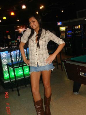 они познакомились в свинг баре. Эскиз 15