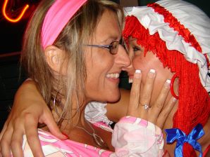 они познакомились в свинг баре. Эскиз 24