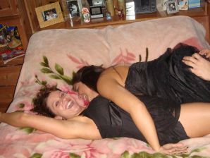 они познакомились в свинг баре. Эскиз 33