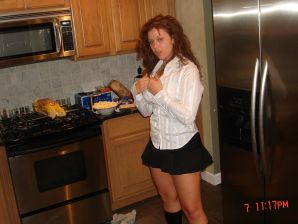 они познакомились в свинг баре. Эскиз 8