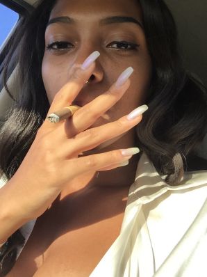 недотраханная лезби негритянка. Часть 2. Эскиз 25