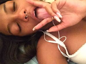 недотраханная лезби негритянка. Часть 2. Эскиз 35