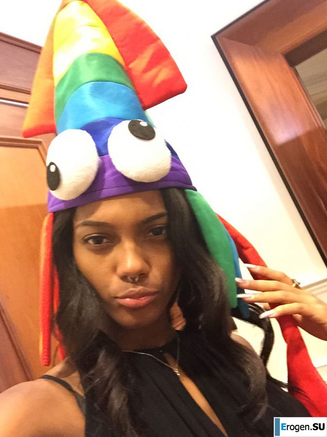 uncut black woman Lezzby. Part 3. Photo 15