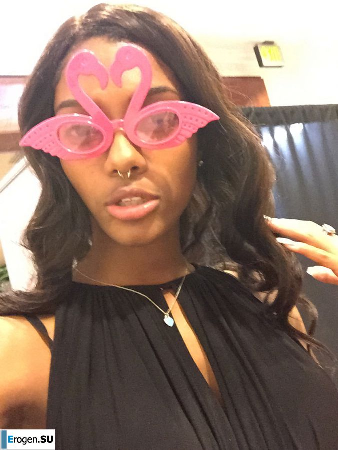 uncut black woman Lezzby. Part 3. Photo 16