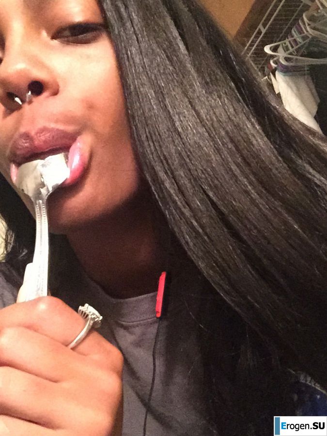 uncut black woman Lezzby. Part 4. Photo 27