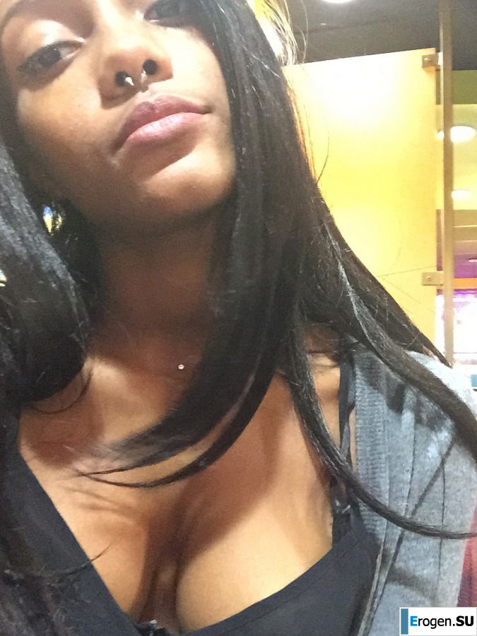 uncut black woman Lezzby. Part 4. Photo 32