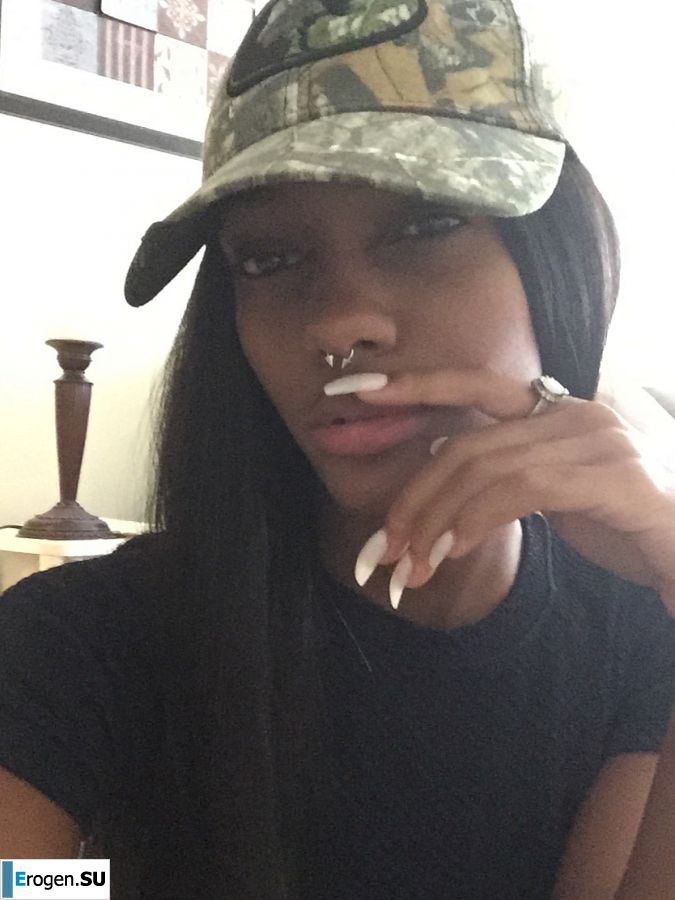 uncut black woman Lezzby. Part 4. Photo 33