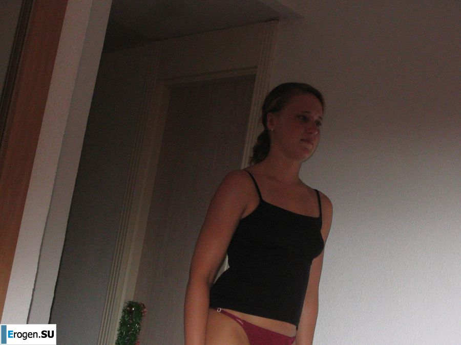 топлесс в каком то отеле на море. Фото 6