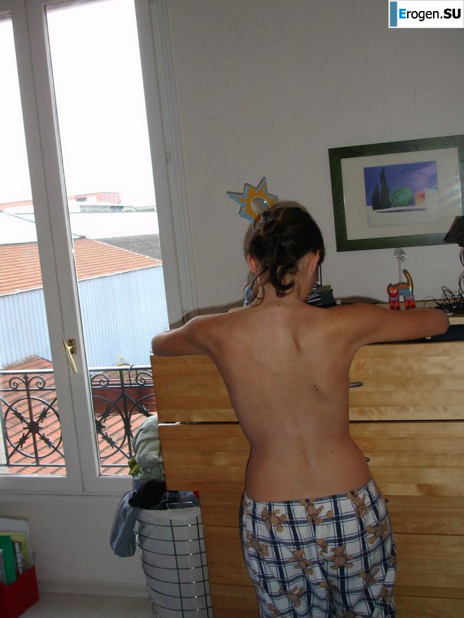 pregnant and without clothes. Photo 11