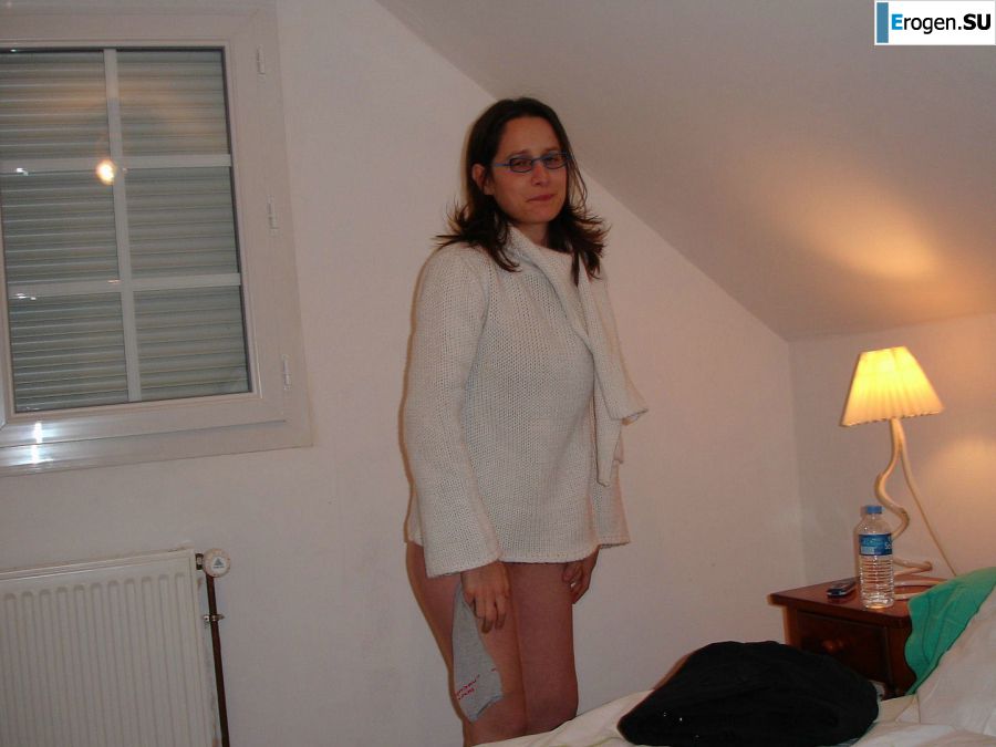 pregnant and without clothes. Photo 12