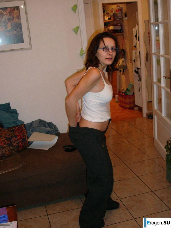 pregnant and without clothes. Photo 36