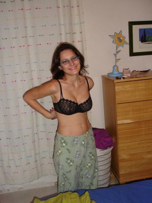 pregnant and without clothes. Thumb 6