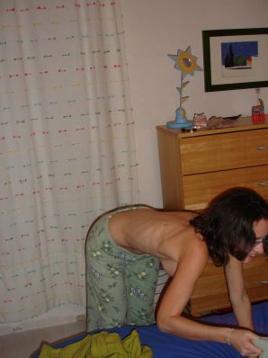 pregnant and without clothes. Thumb 7