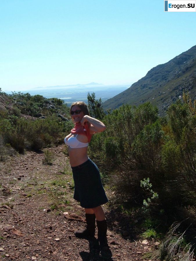 her breast makes me a boner. Part 2. Photo 52