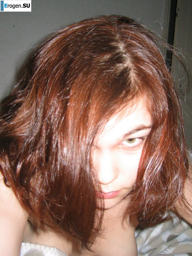 A young Asian girl is lying in bed after sex. Photo 12