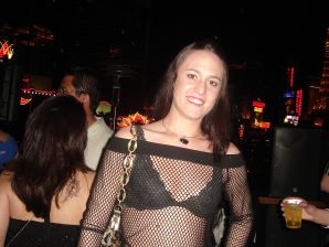 Slender girls light at a sex party by the pool. Thumb 28