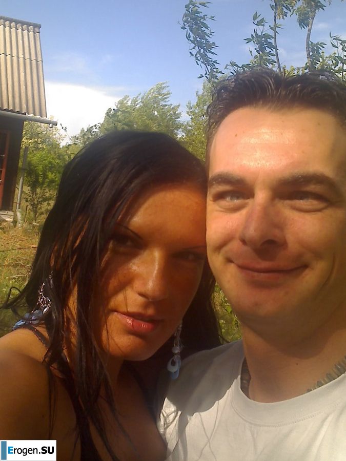 Tanned Latina with big tits shamelessly spread her legs. Photo 39