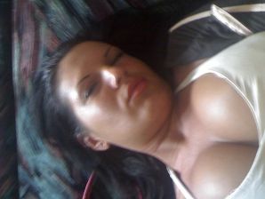 Tanned Latina with big tits shamelessly spread her legs. Thumb 46