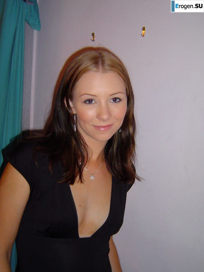 A young girl was completely exposed in a hotel room. Photo 29