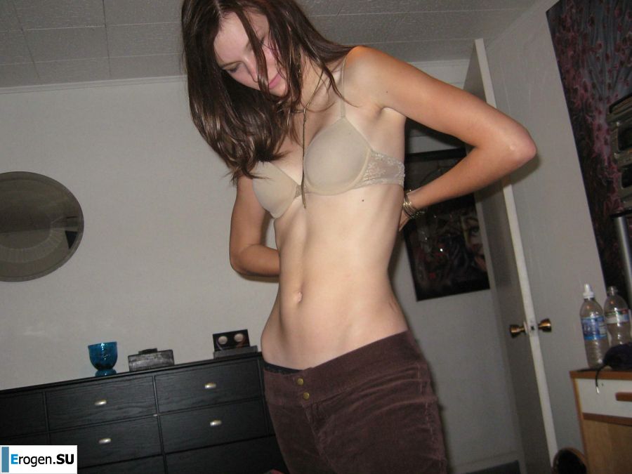 A naked chick poses with a guitar, and a guy licks her. Photo 5