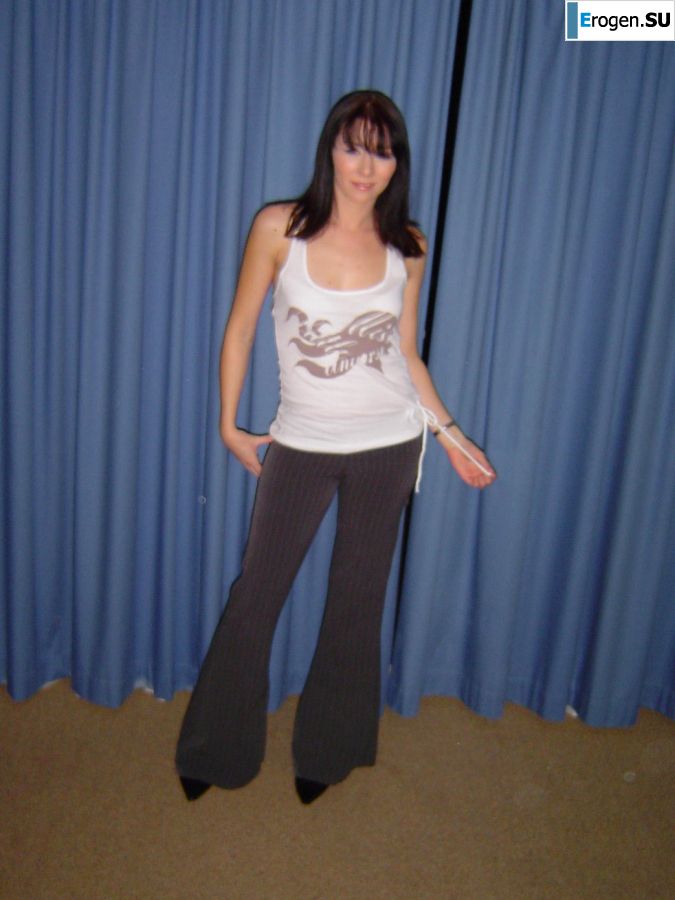 A young girl was completely exposed in a hotel room. Part 2. Photo 26