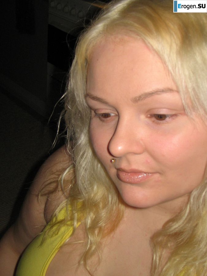 Appetizing mischievous blonde pleases her friend with a vibrator. Photo 5