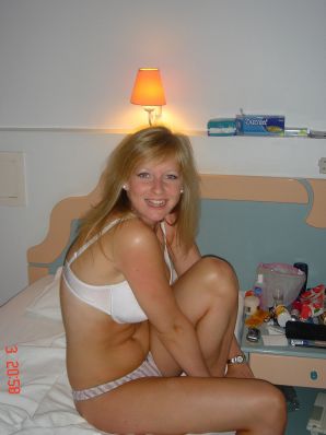 Slender sisters showed neat breasts on vacation. Thumb 6