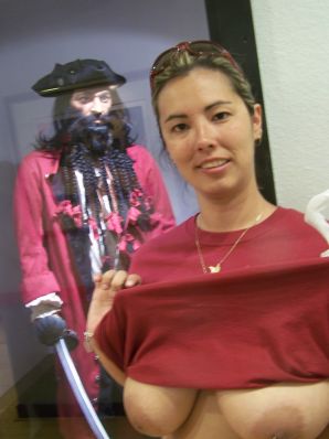 Luxurious blondes with magnificent breasts caress each other and expose themselves. Thumb 29