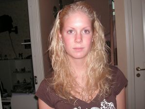 The girl showed boobs on vacation in the company of friends. Thumb 16