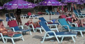 The girl showed boobs on vacation in the company of friends. Thumb 8