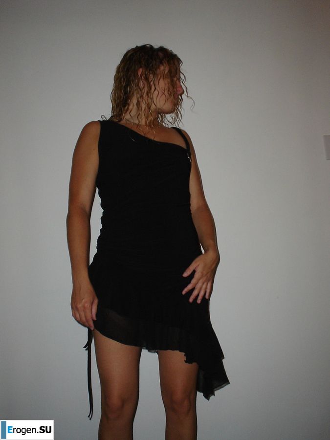 Two blondes undressed and engaged in passionate sex. Photo 40