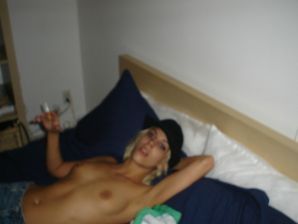 Two blondes undressed and engaged in passionate sex. Thumb 5