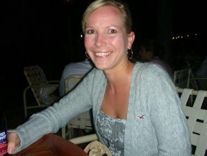 A pretty blonde is laid bare in the toilet and spreads her legs in bed. Thumb 18