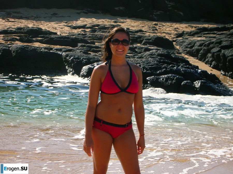 A guy licks his girlfriend's pussy on vacation. Photo 19