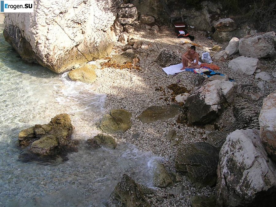 Спортивная студентка разделась на пляже и искупалась нагишом. Часть 2. Фото 26