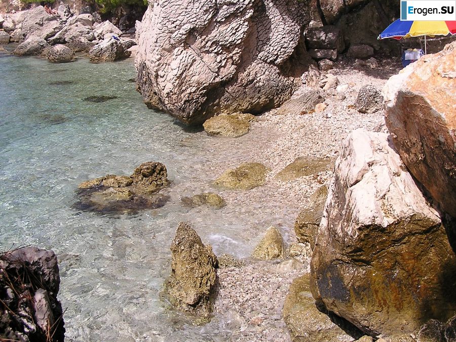 Спортивная студентка разделась на пляже и искупалась нагишом. Часть 2. Фото 29