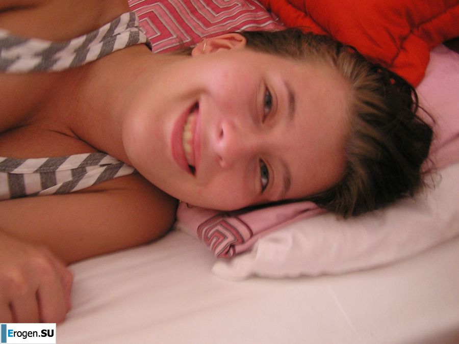 Спортивная студентка разделась на пляже и искупалась нагишом. Часть 2. Фото 3