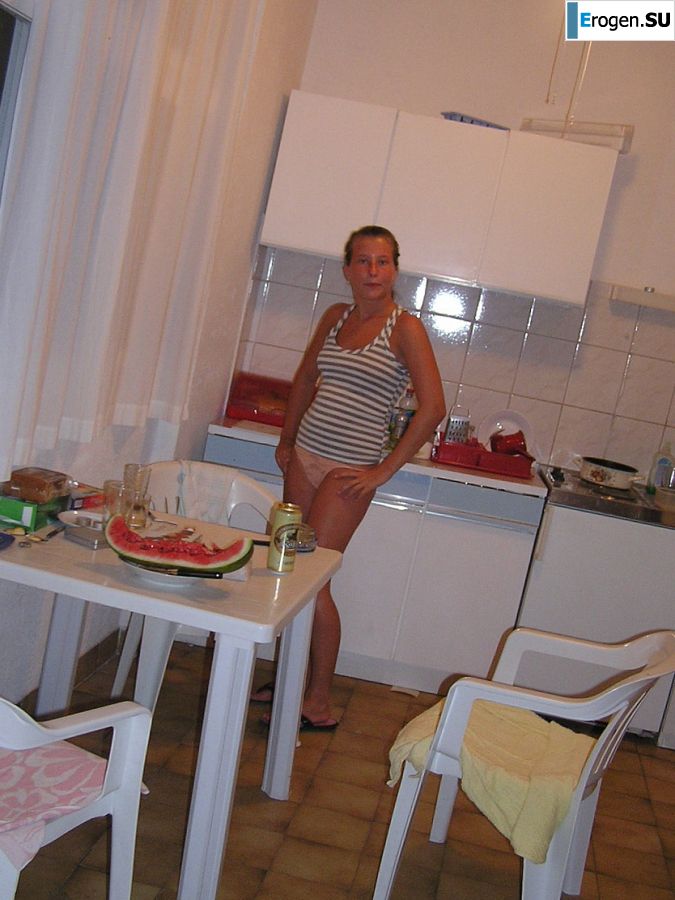 Спортивная студентка разделась на пляже и искупалась нагишом. Часть 2. Фото 36