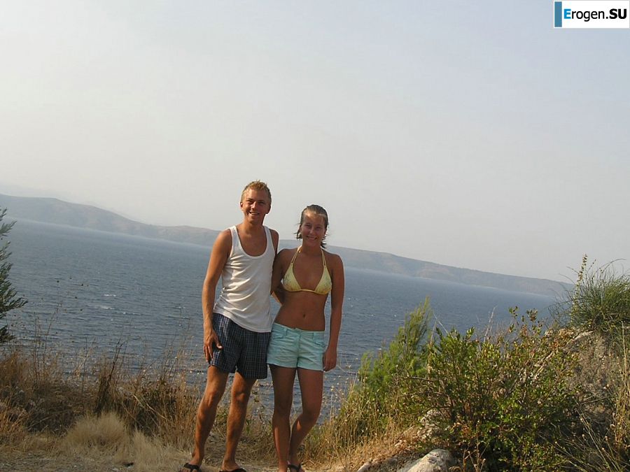 Спортивная студентка разделась на пляже и искупалась нагишом. Часть 2. Фото 38