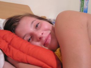 Спортивная студентка разделась на пляже и искупалась нагишом. Часть 2. Эскиз 8