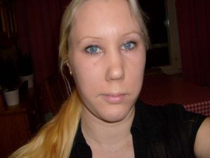 The blonde opened her labia and showed a wet vagina. Thumb 10