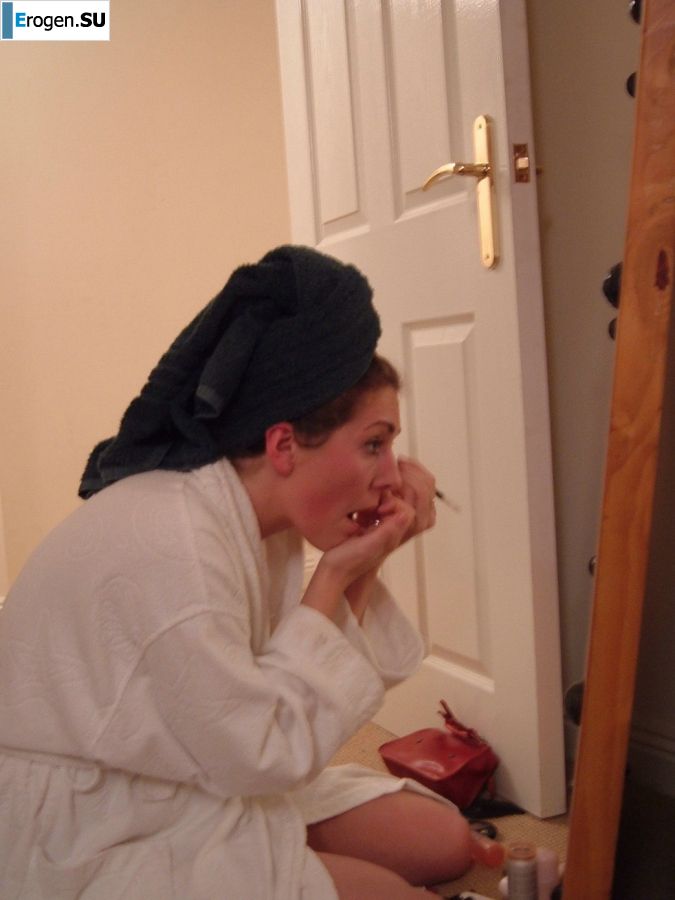 A woman spreads her legs on the bed and in the bathroom. Part 3. Photo 13